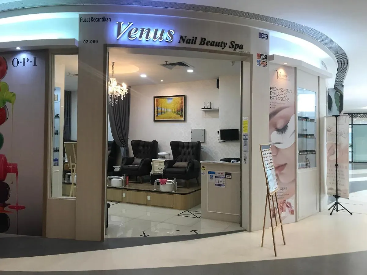 R&F Princess Cove Family Premium Suites Johor Bahru Apartment